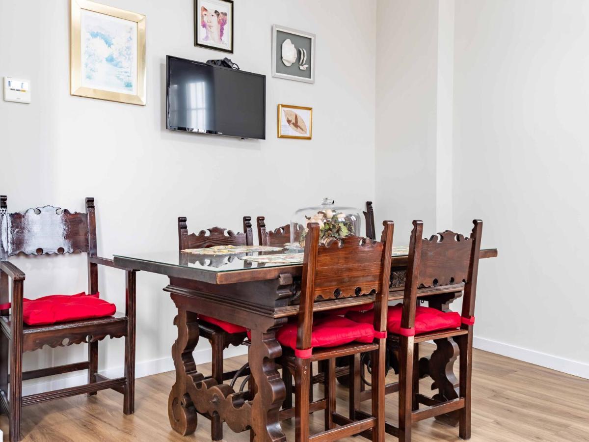 2 Bedrooms 2 Bathrooms - Triana- Appartement *